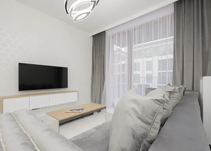 Luxurious Grey Apartment With Sauna, Gym And Parking By Noclegi Renters